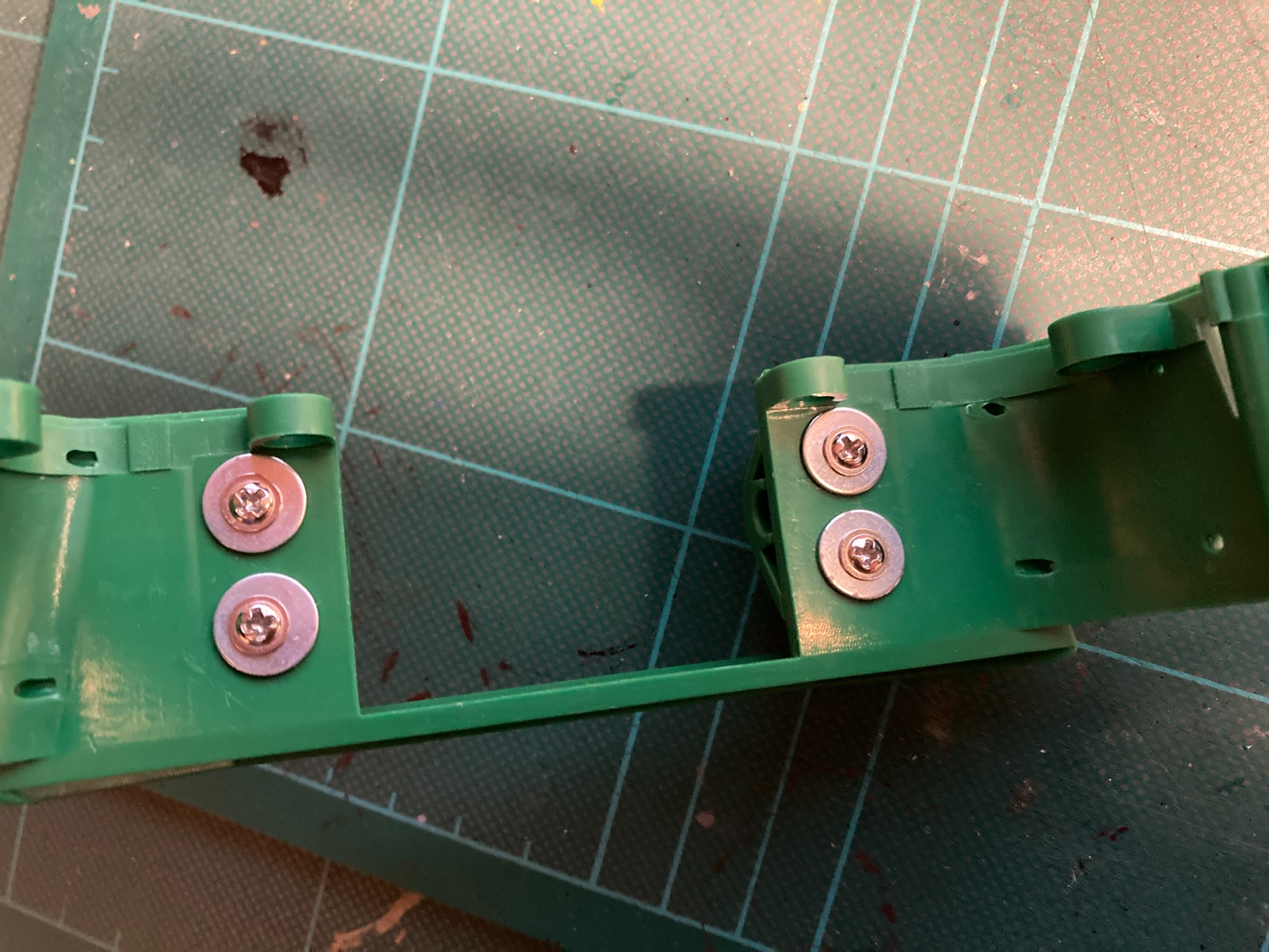 A very strong and well anchored gun mount fixing.