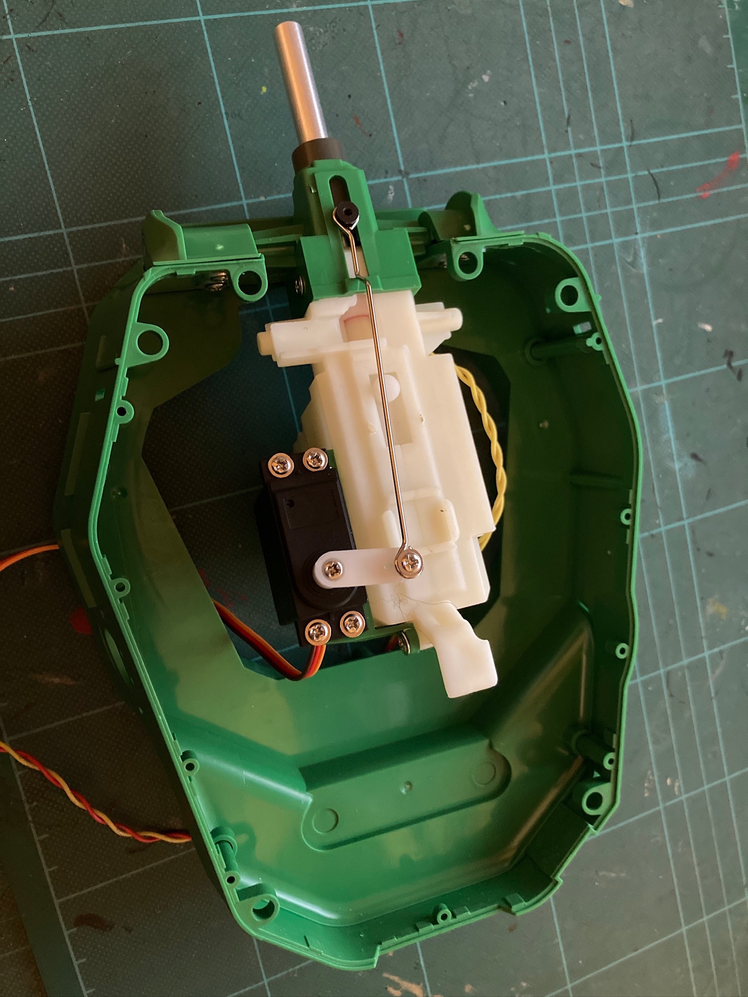 The gun in place viewed from above.