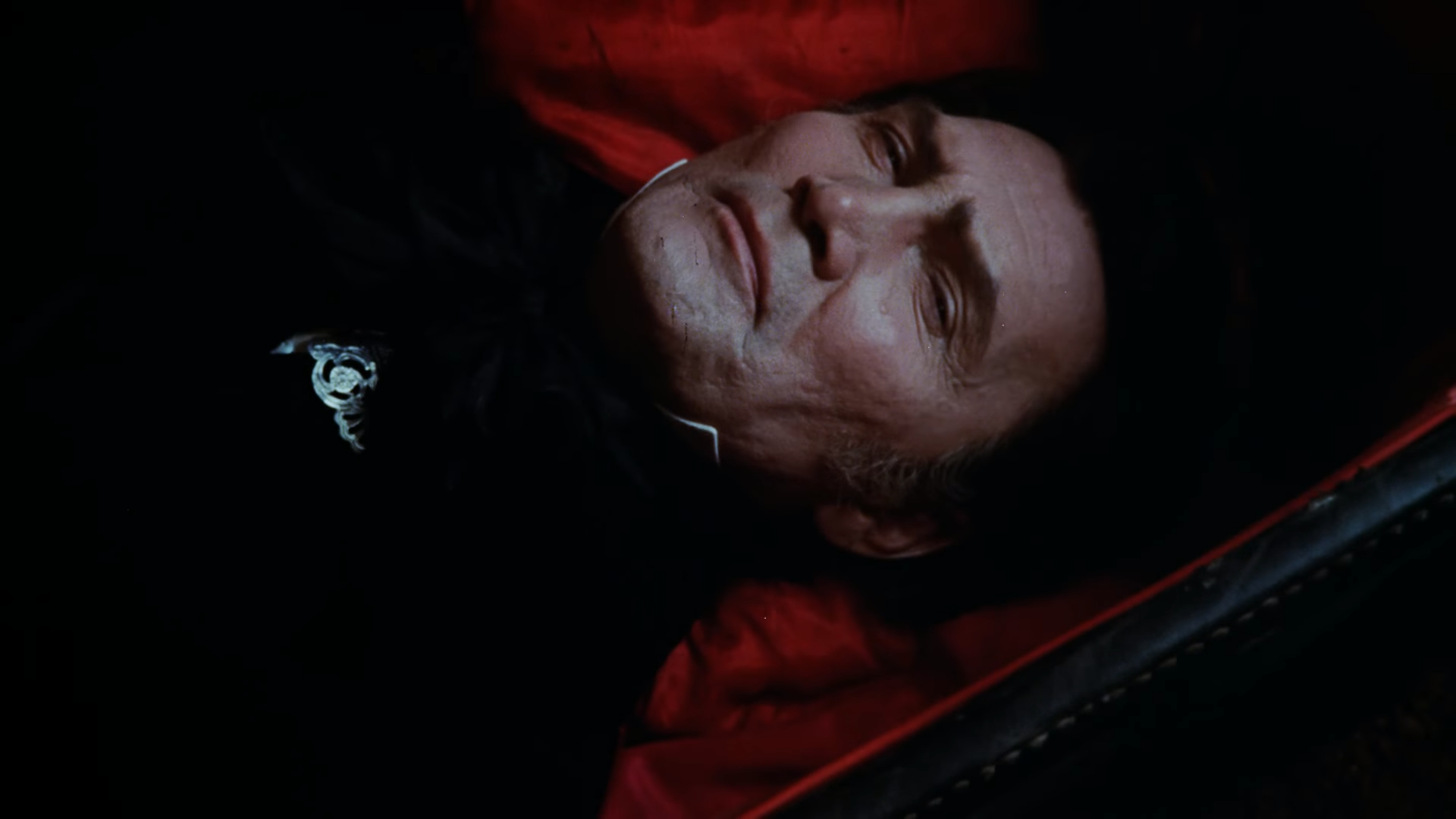 Dracula_(1973)_-_Jack_Palance_5.png