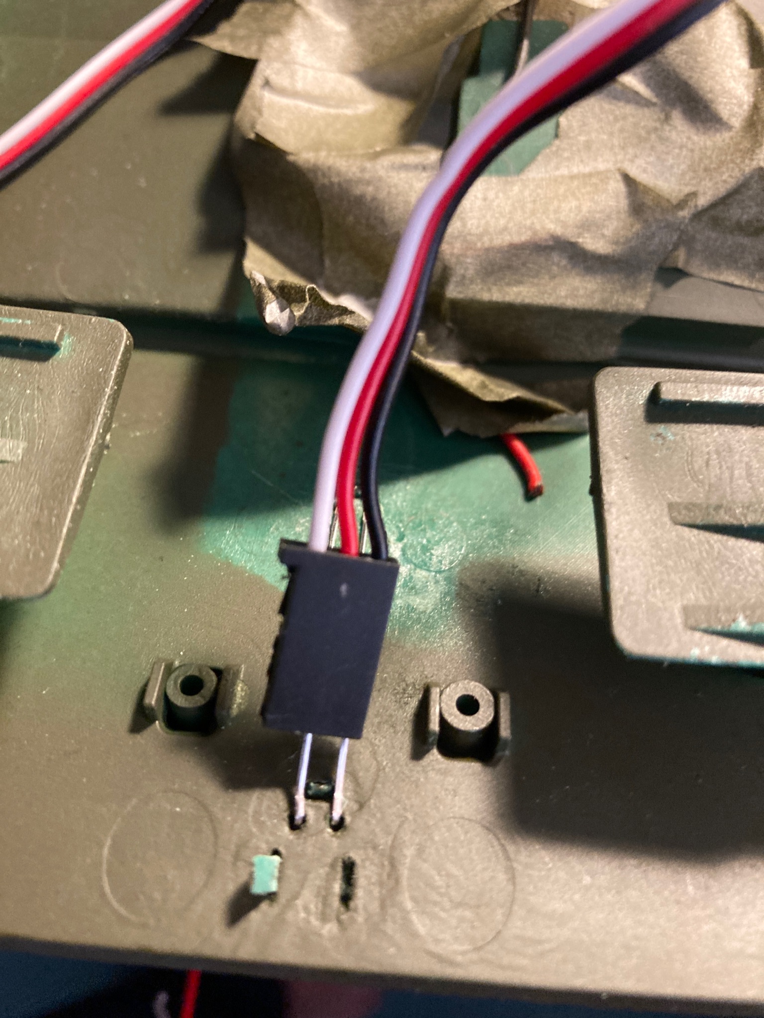 How many volts are needed to test this bulb?