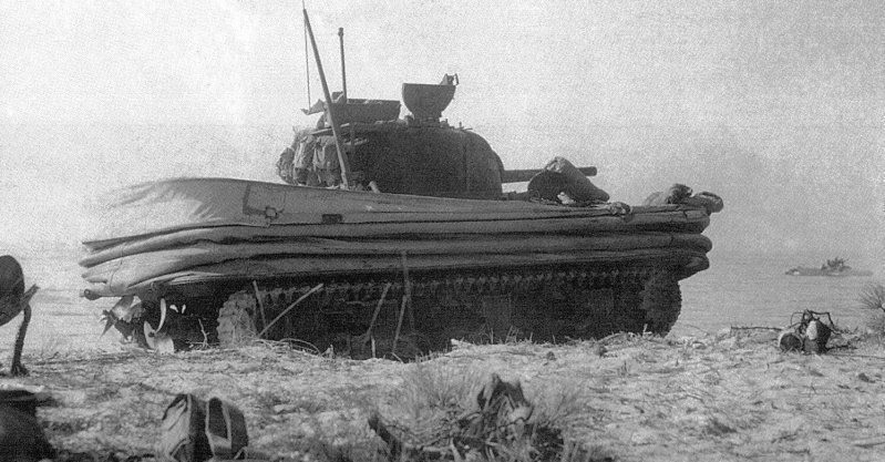 nevington-sherman-dd-drive-tanks4.jpg