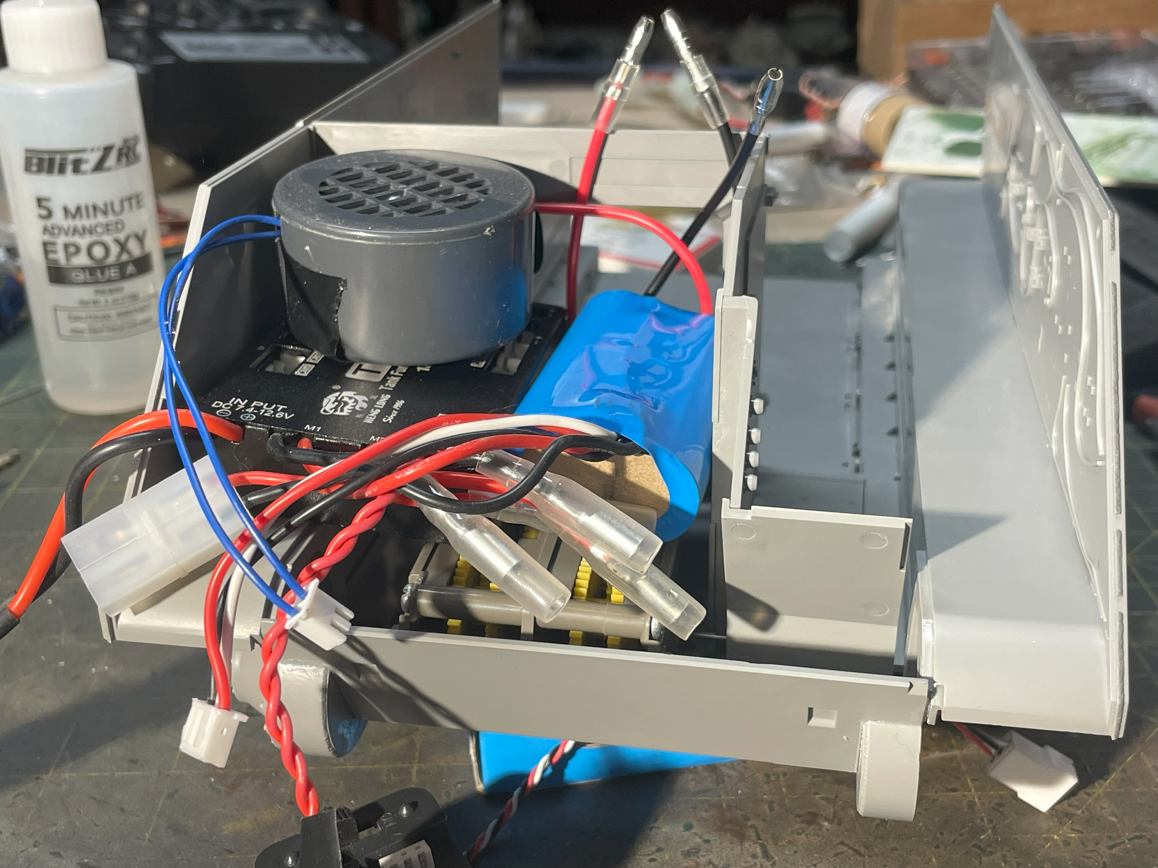 1/16 RC M-113A1 ACAV - Converting the Takom/Andy's HHQ  kit to RC
