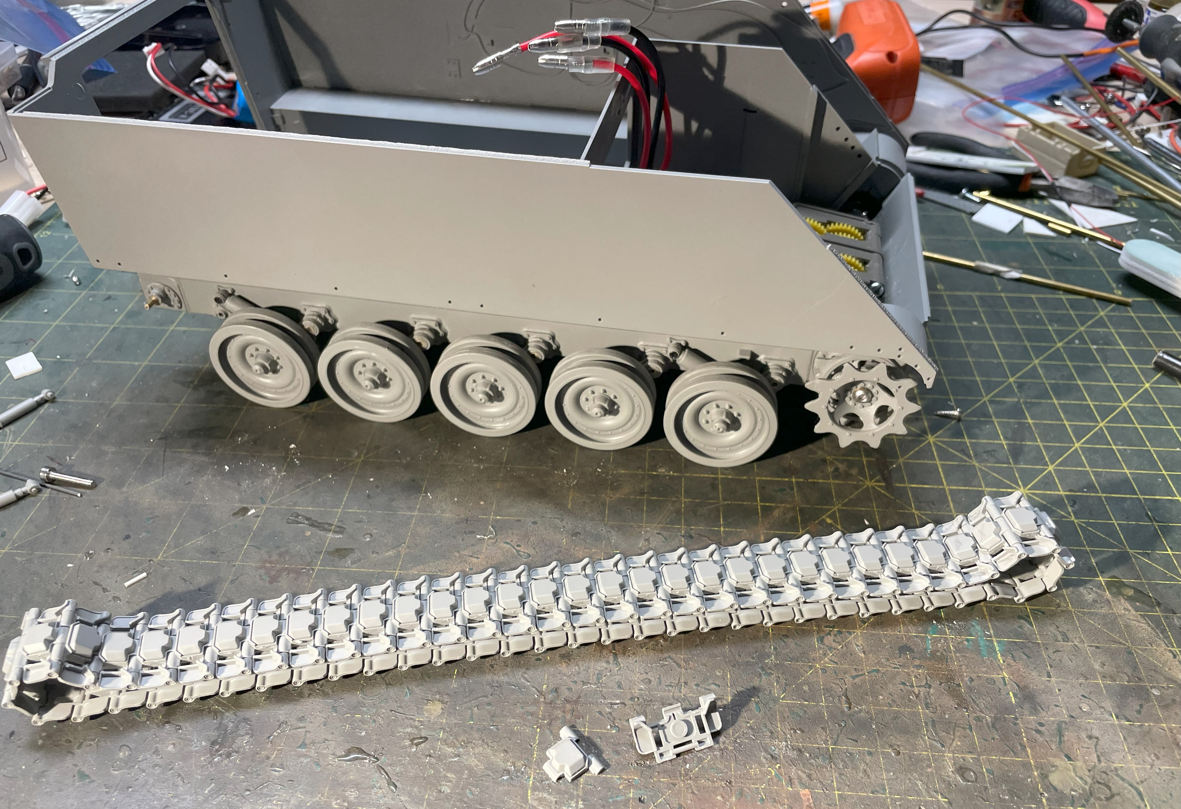 1/16 RC M-113A1 ACAV - Converting the Takom/Andy's HHQ  kit to RC