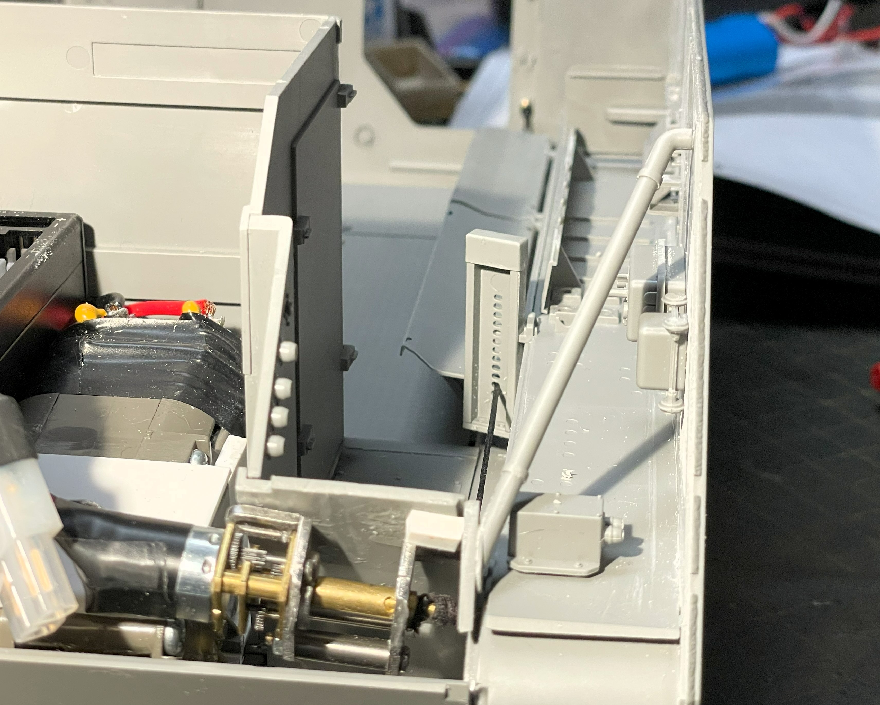 1/16 RC M-113A1 ACAV - Converting the Takom/Andy's HHQ  kit to RC