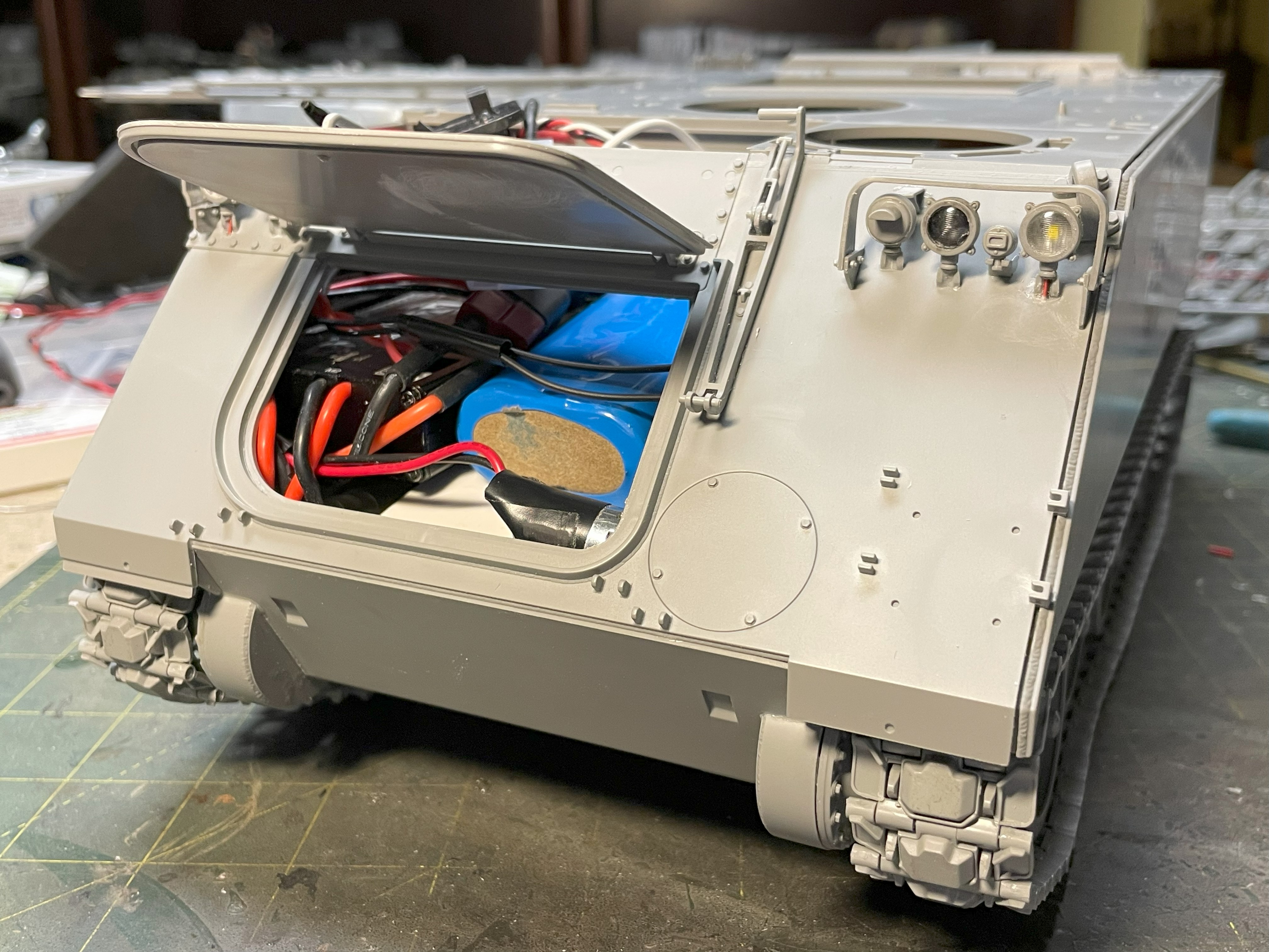 1/16 RC M-113A1 ACAV - Converting the Takom/Andy's HHQ  kit to RC