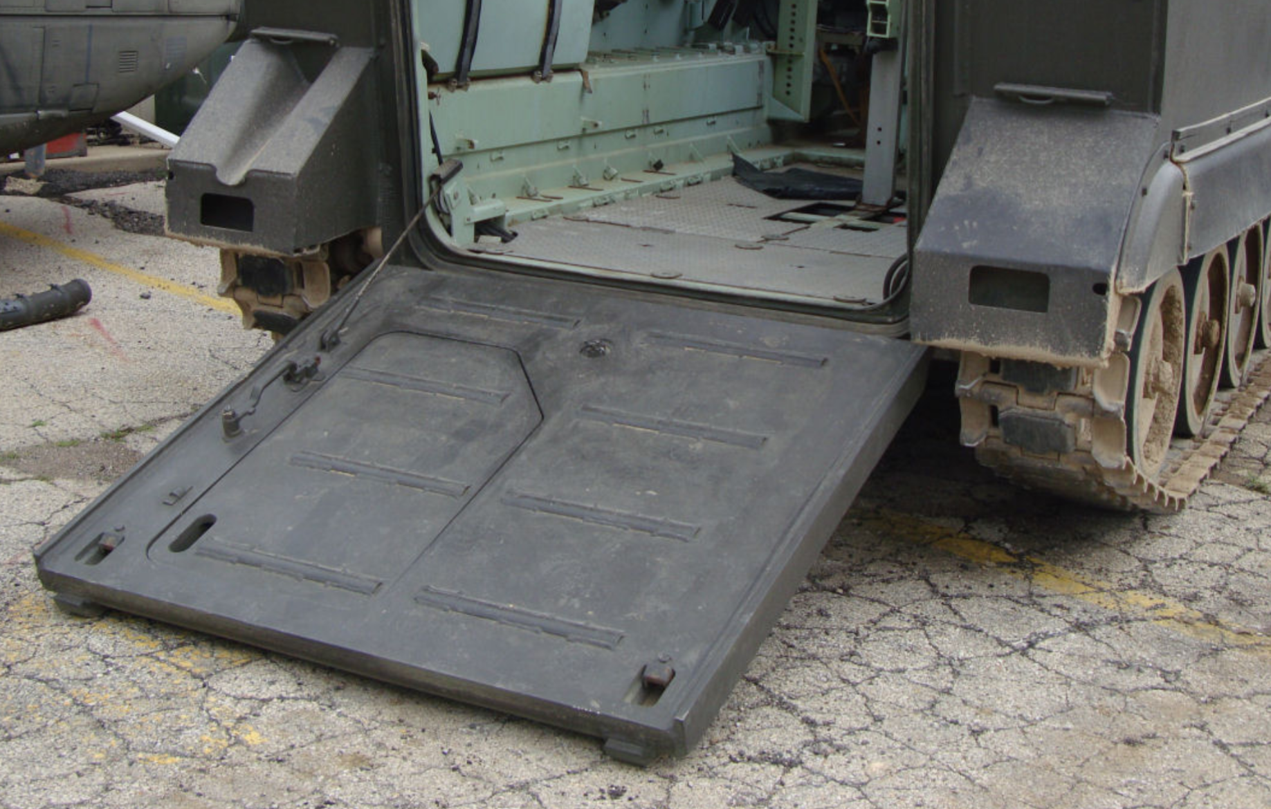 1/16 RC M-113A1 ACAV - Converting the Takom/Andy's HHQ  kit to RC