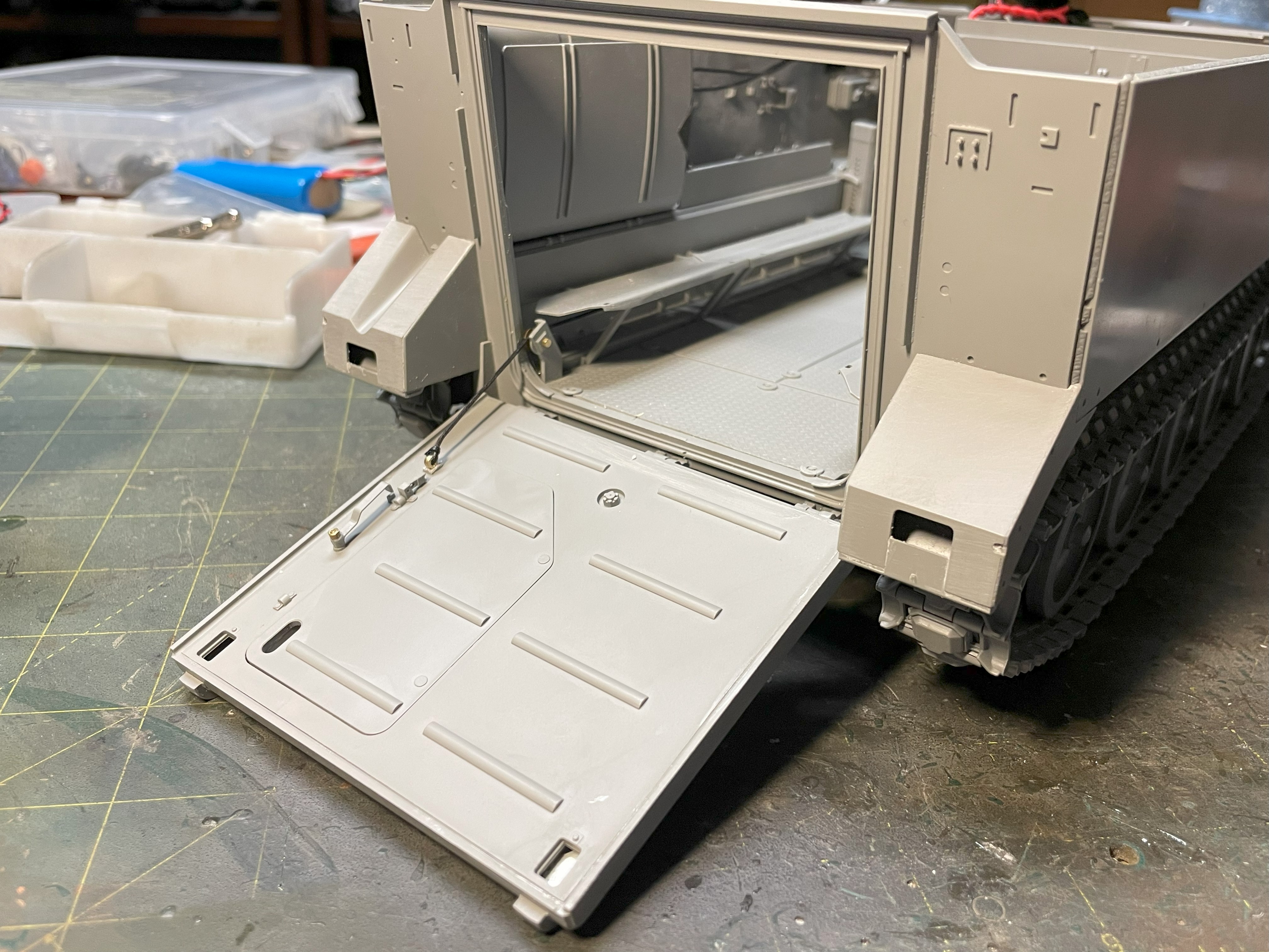 1/16 RC M-113A1 ACAV - Converting the Takom/Andy's HHQ  kit to RC