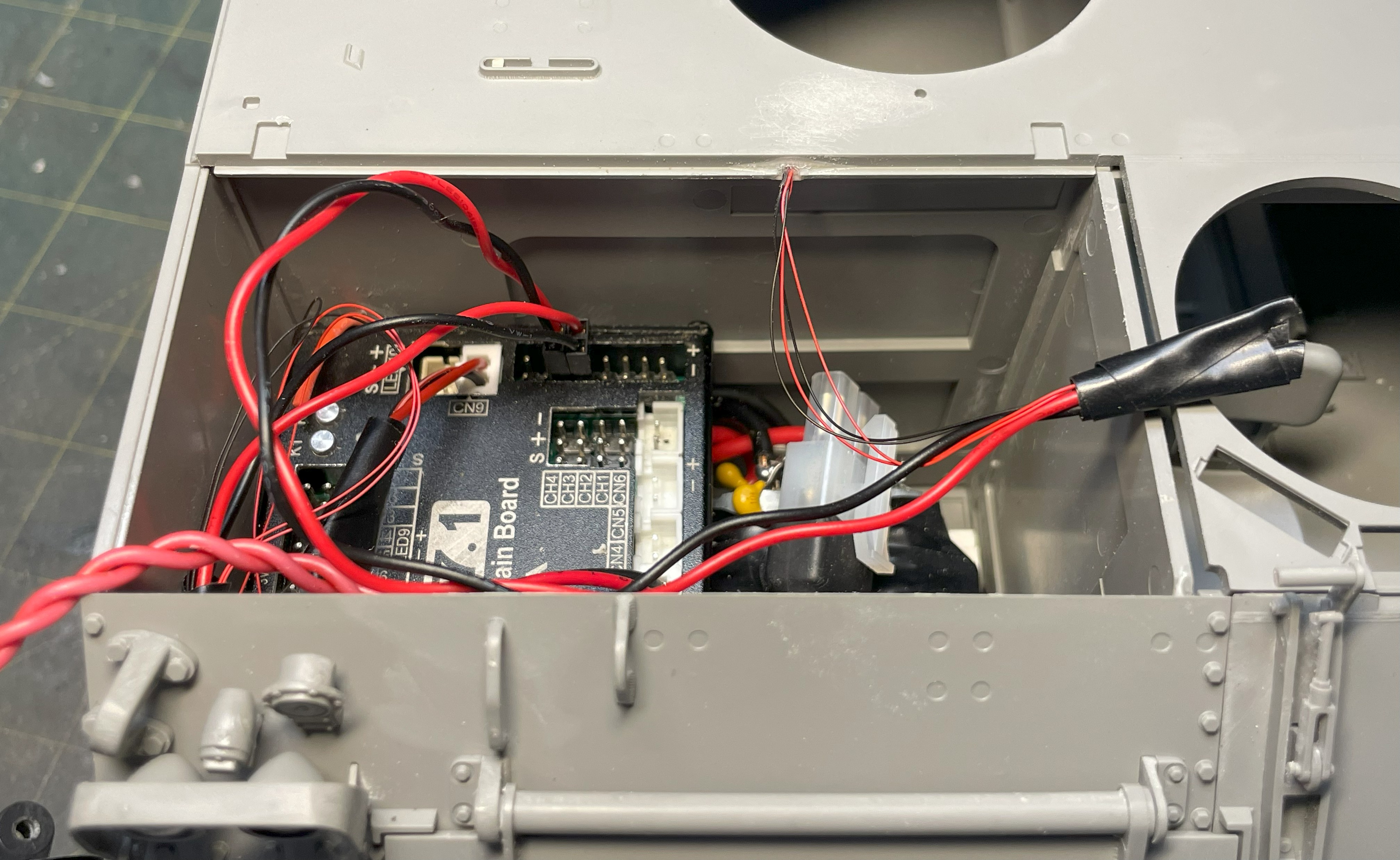 1/16 RC M-113A1 ACAV - Converting the Takom/Andy's HHQ  kit to RC