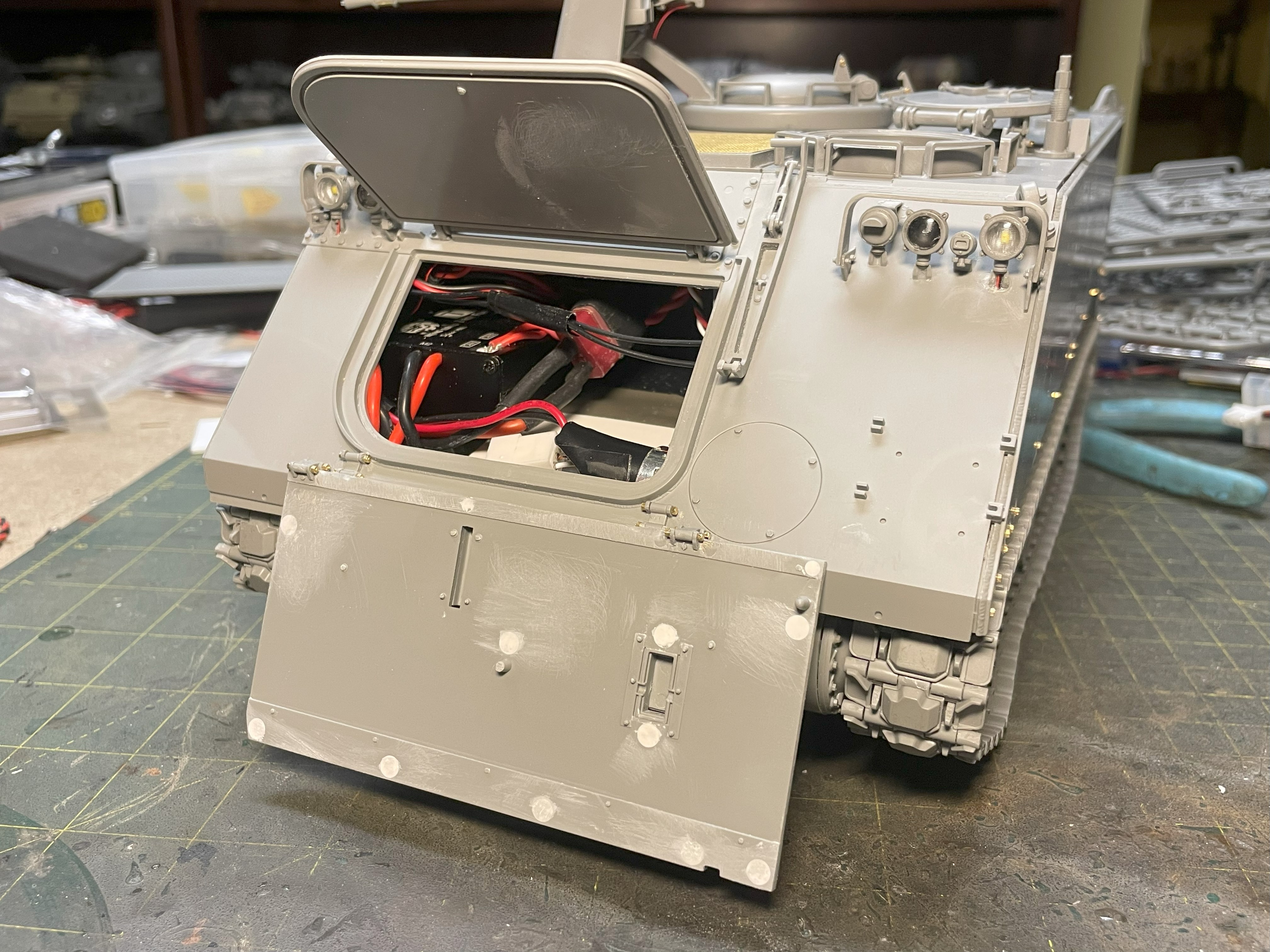 1/16 RC M-113A1 ACAV - Converting the Takom/Andy's HHQ  kit to RC