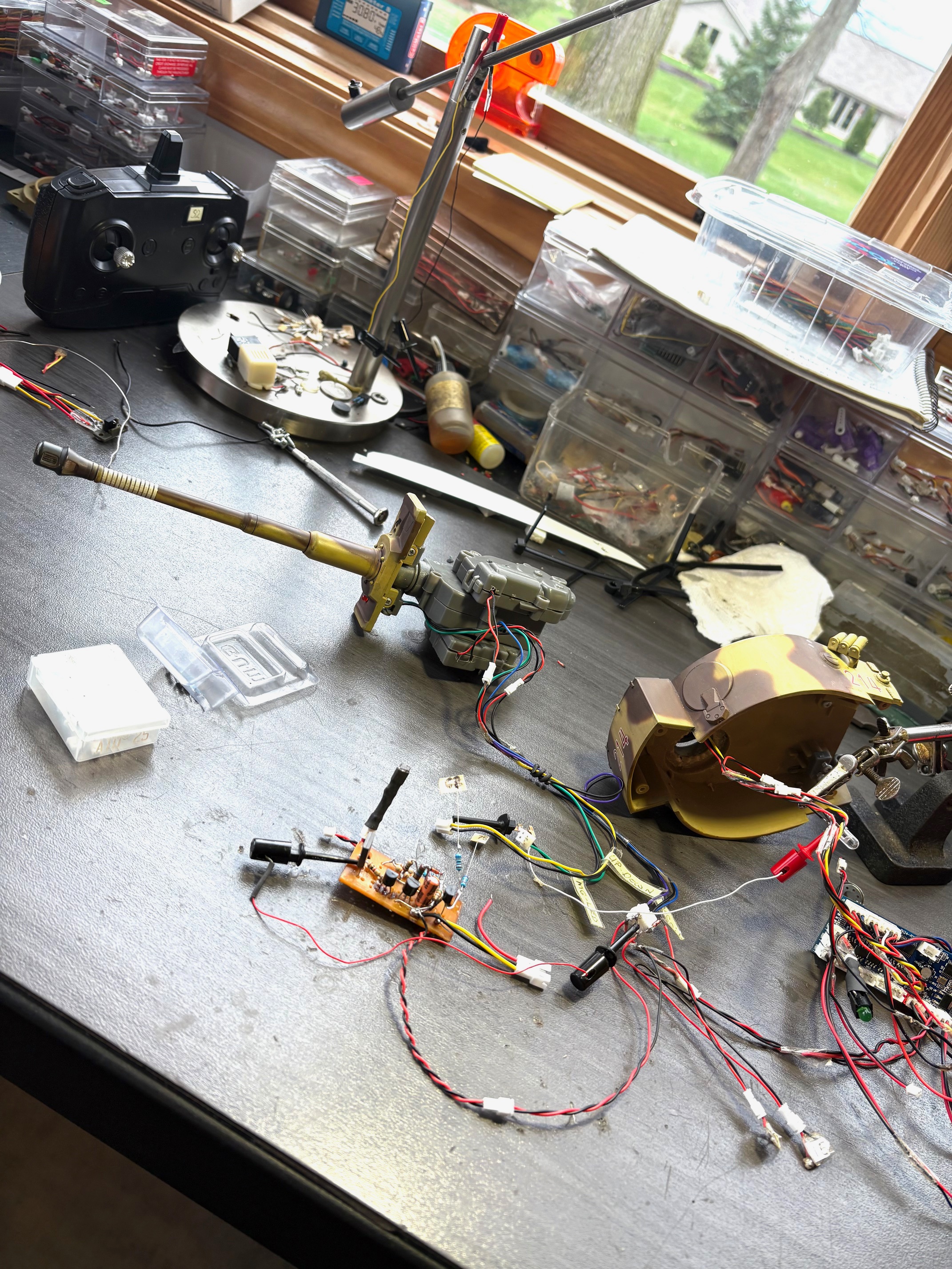 a 5 transistor sub assembly required to get the main gun recoil to work.