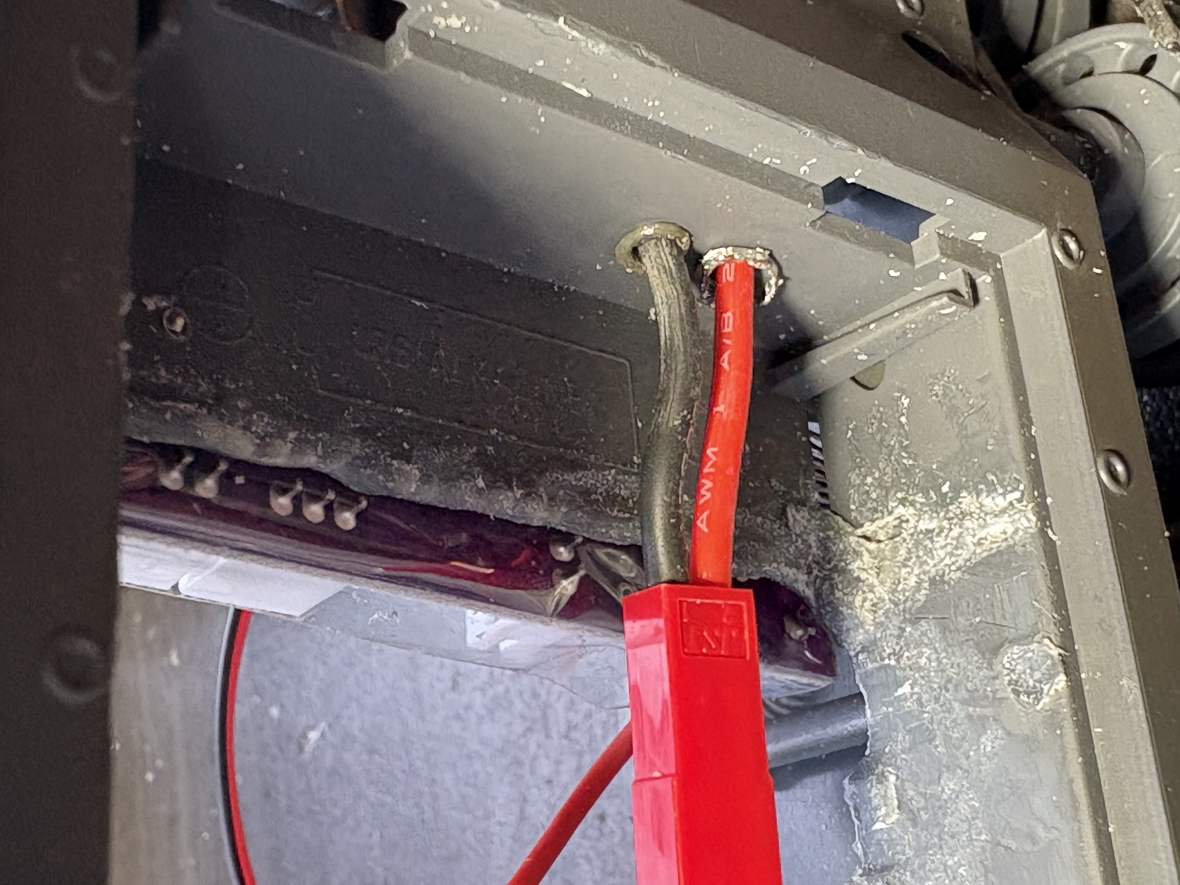 Lipo input JST run through the bulkhead.