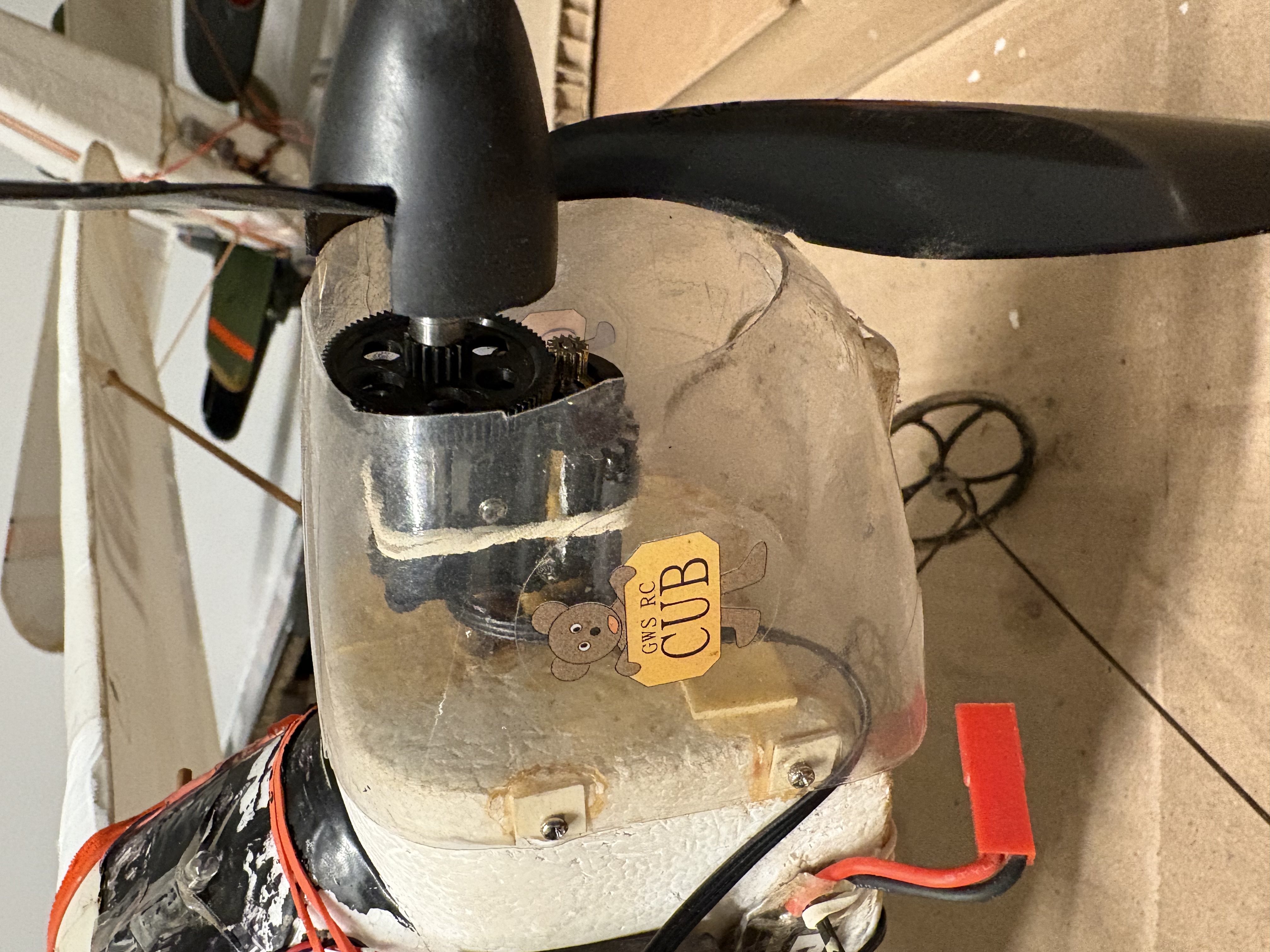 Now that is a small engine for a plane of this size. It is very efficient with the 2s battery consumption and can land at near walking speed.