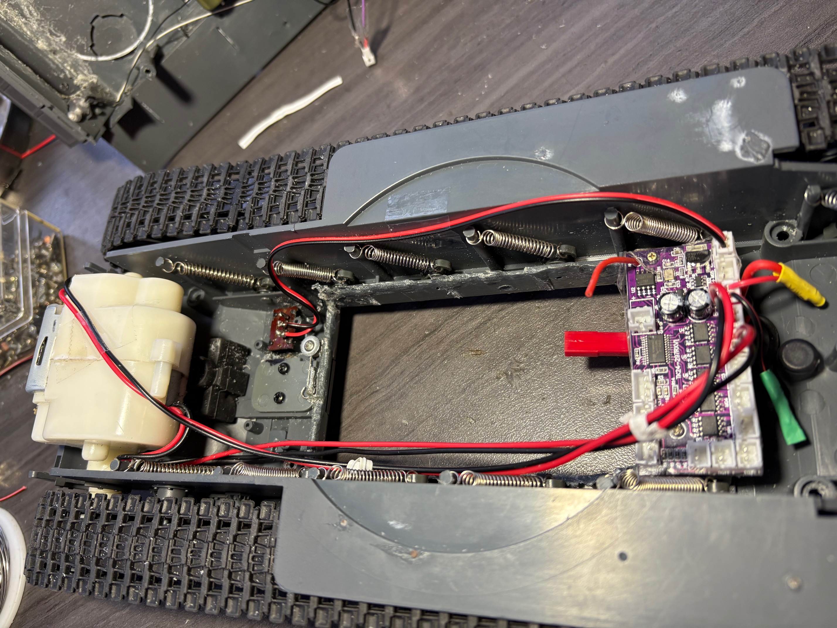 battery tray cut out but enough left for the receiver mount.