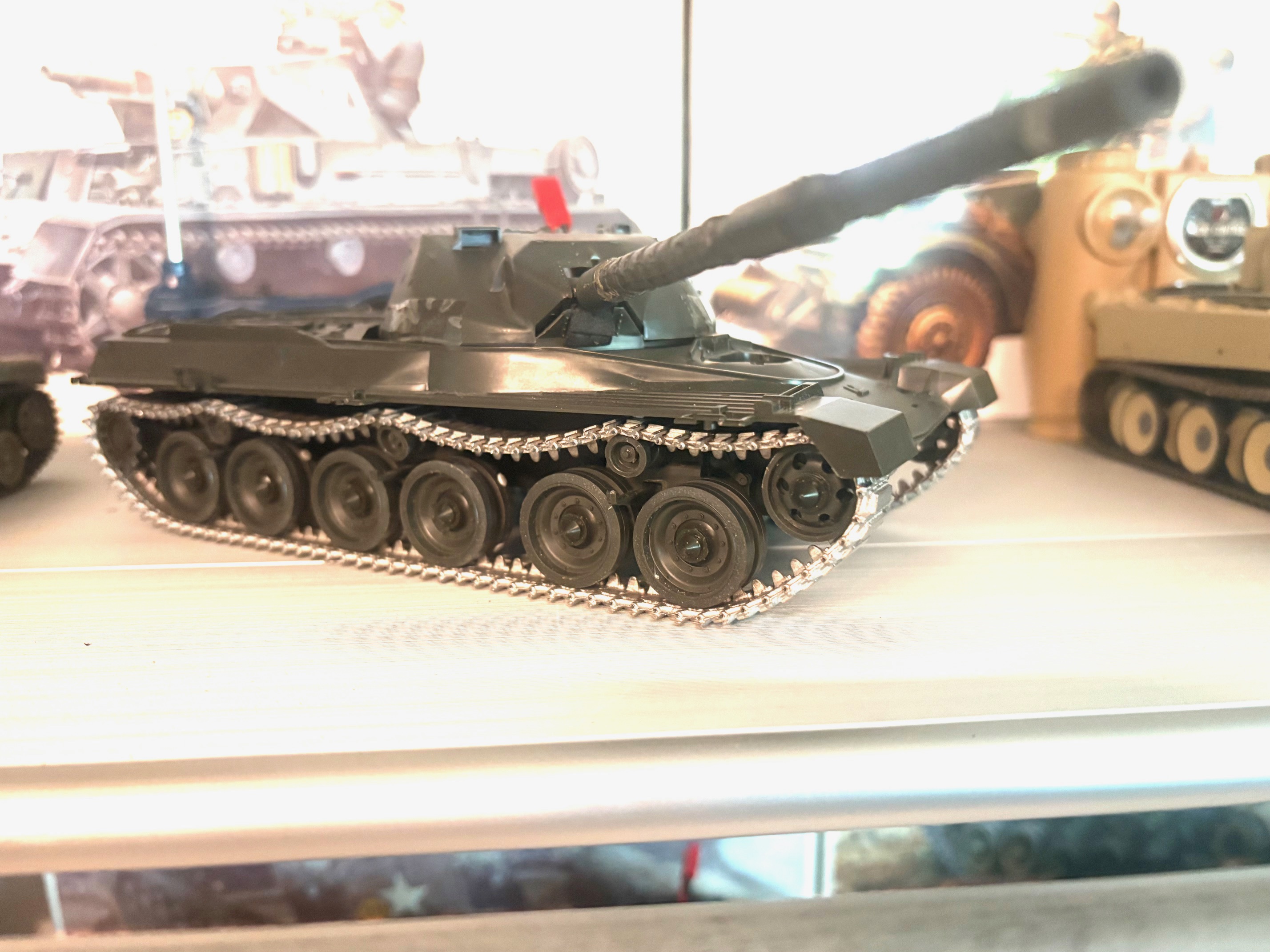 Friul metal tracks on this Chieftain Mk.5 work perfect with MAX track sag.
