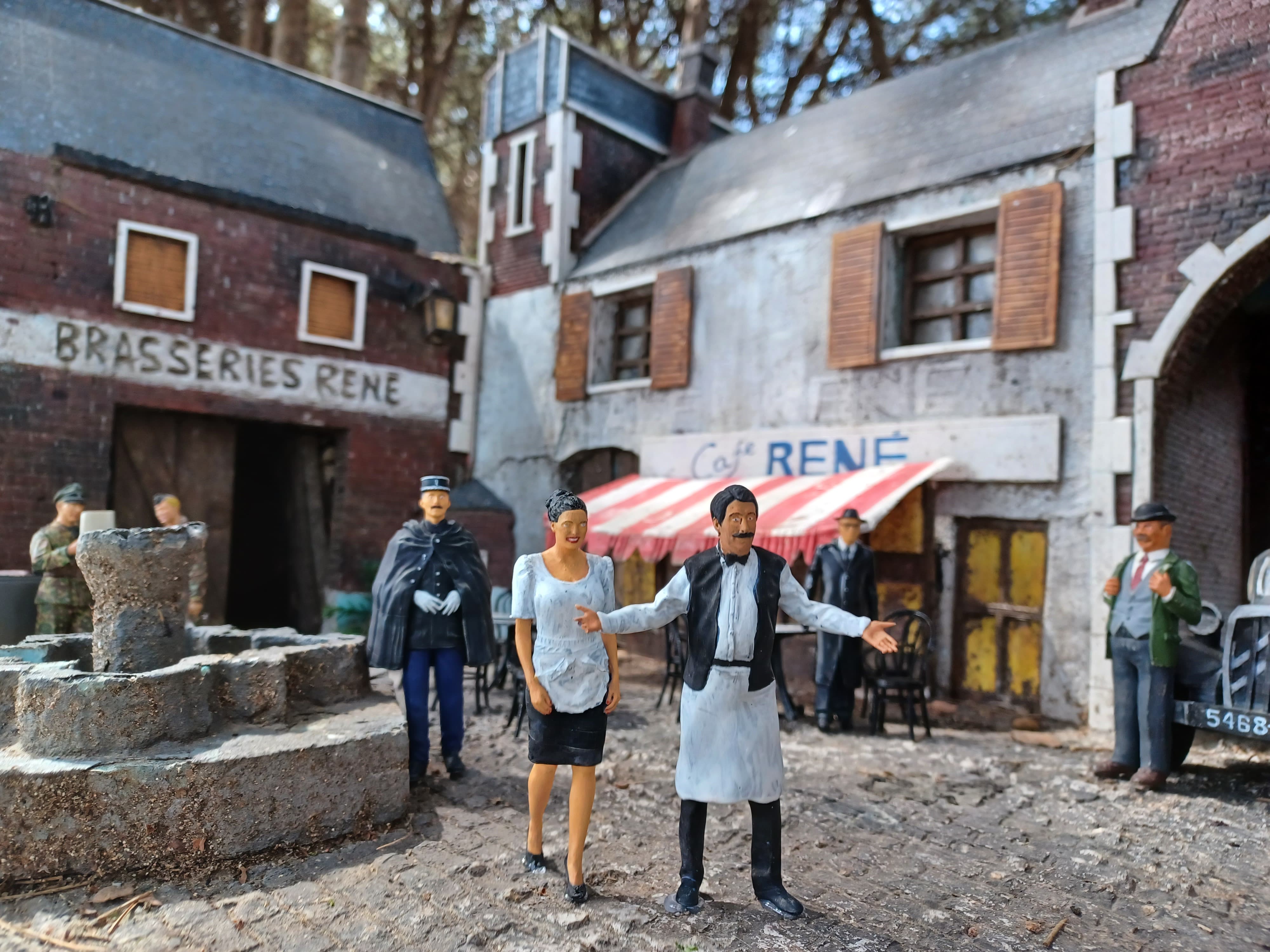 Allo allo  Cafe Rene