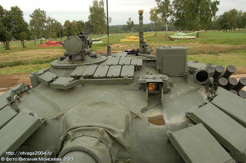 tank_T72B3_9.jpg