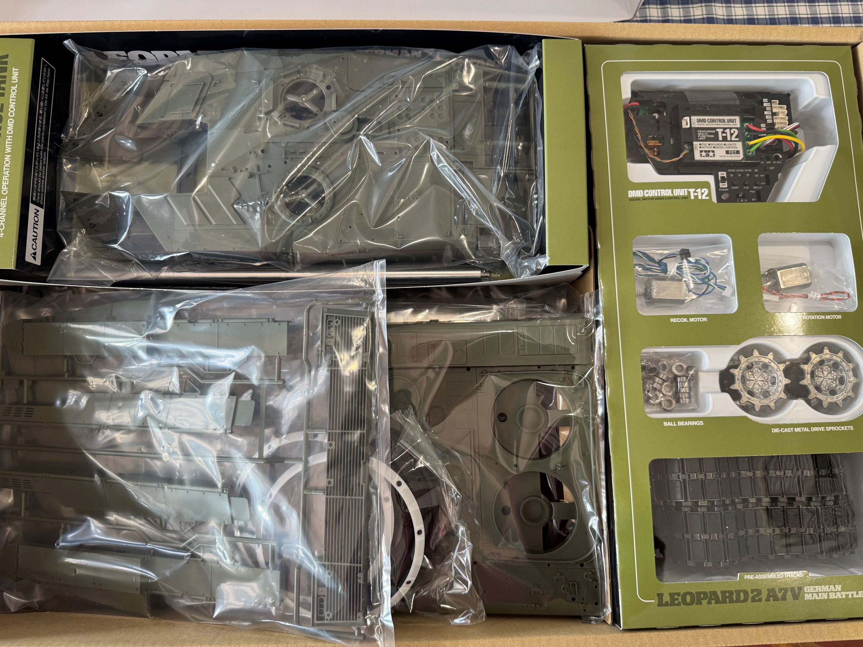 Unbox 3.jpg