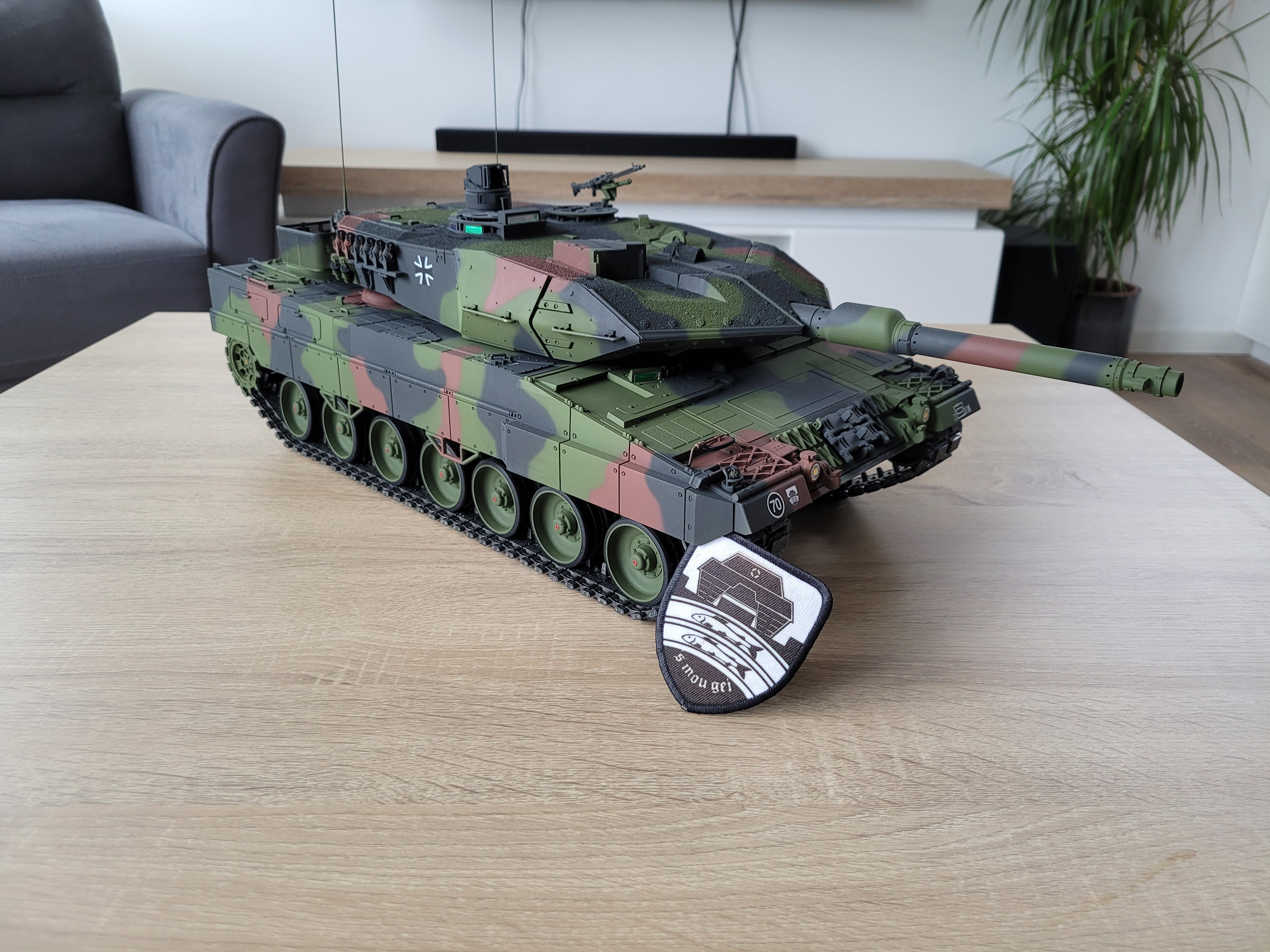 Taigen Leopard 2A5 conversion (no electronics atm, Modellspiegel gearbox)