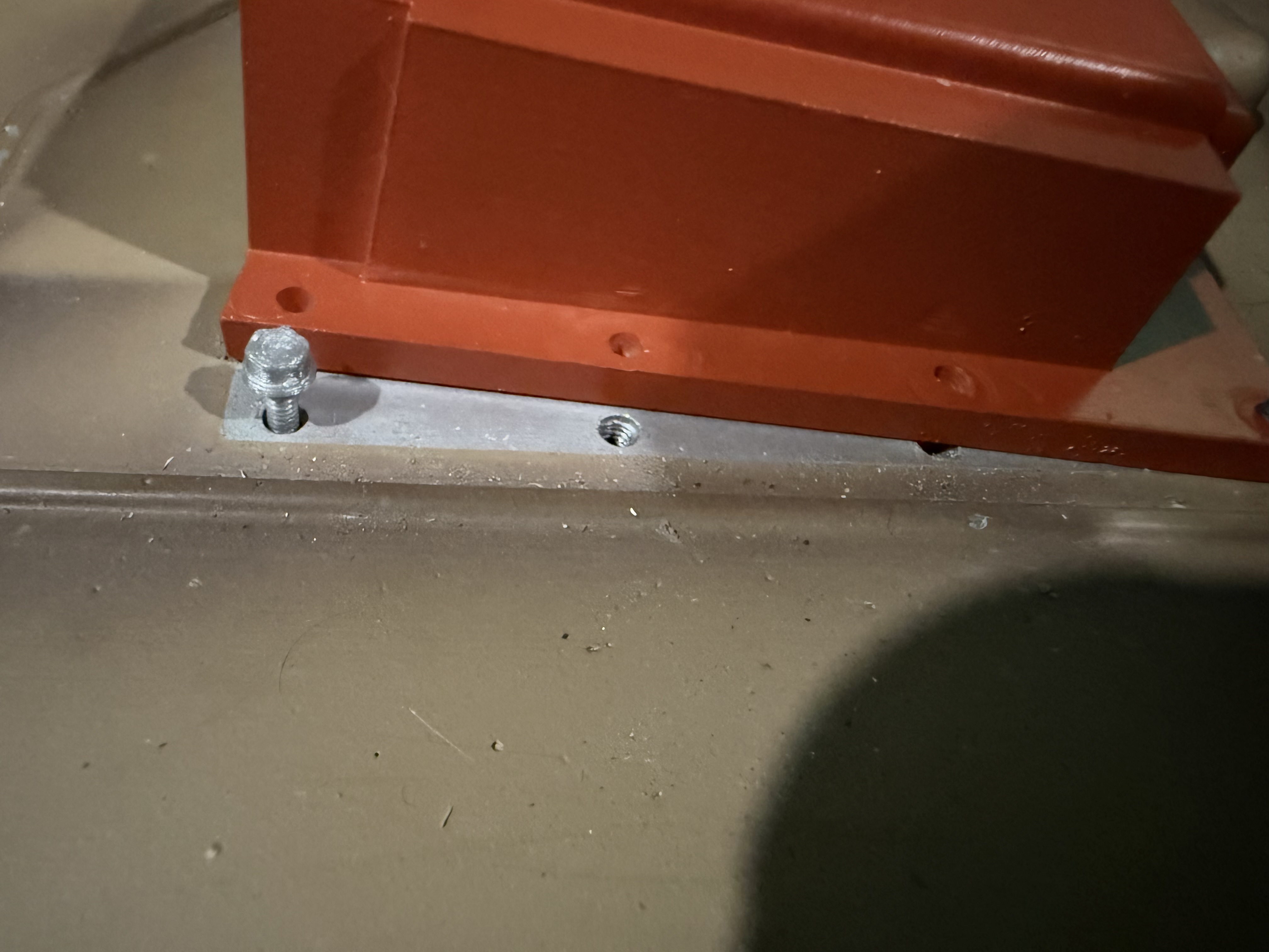 It screws in, and holds when gently tugged on, which is all I’m asking here. I’m not trying to bolt on motors or anything