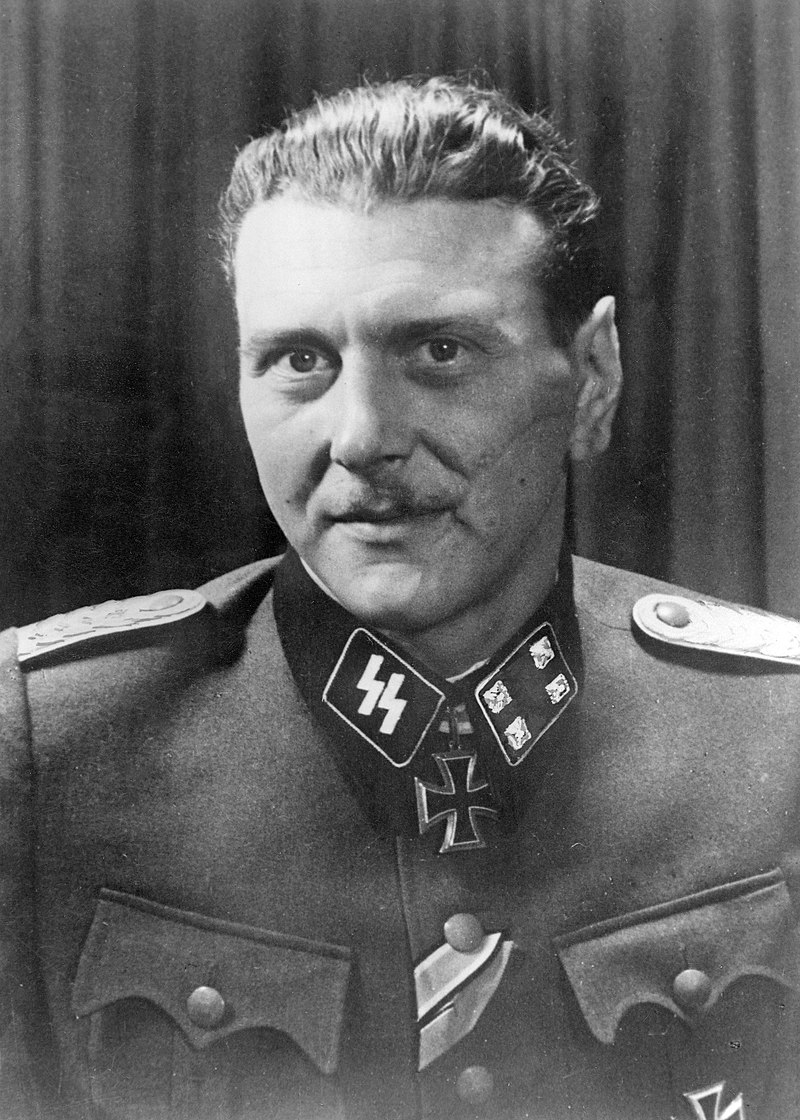 800px-Otto_Skorzeny_portait.jpg