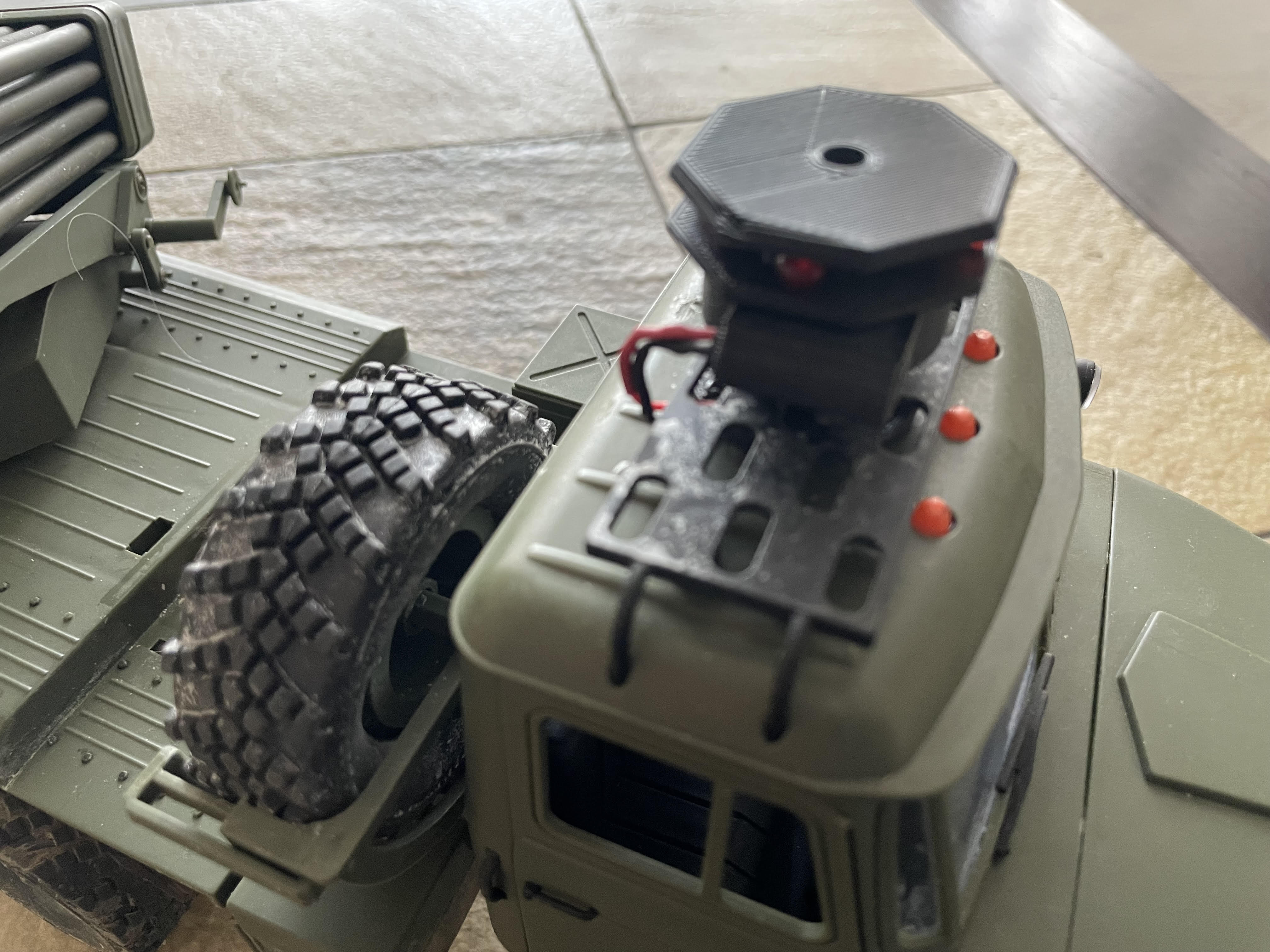 Grad with Apple and emitter housing.jpg