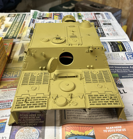 Dunkelgelb Sturmtiger Upper.jpg