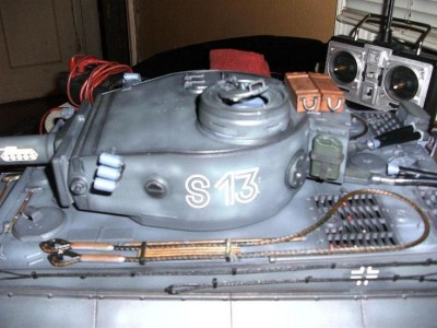 details,fuel cans,light conduit,grenade bracket 001.JPG
