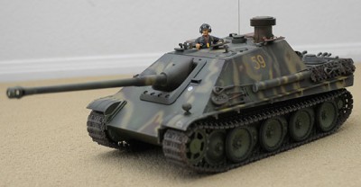Finished model, a Tamiya Battle Unit Runner with the emitter placed in the barrel.