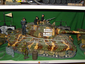 axis13-kt213.jpg