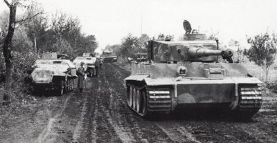 Grossdeutschland Tigers on the move March 1943