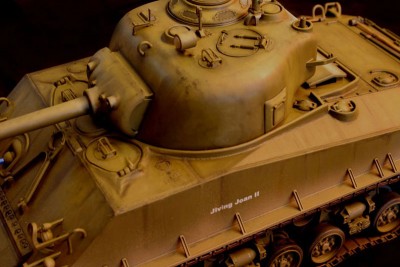 Sherman-105mm.jpg