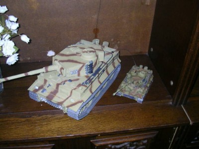 Are actually two, one at scara1/16 and the other at 1 / 35, all are RC