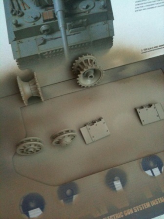 No More goodies to add so cracked on with painting what bits i had: