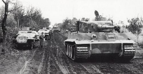 Grossdeutschland Command Tiger Eastern Front Summer 1943