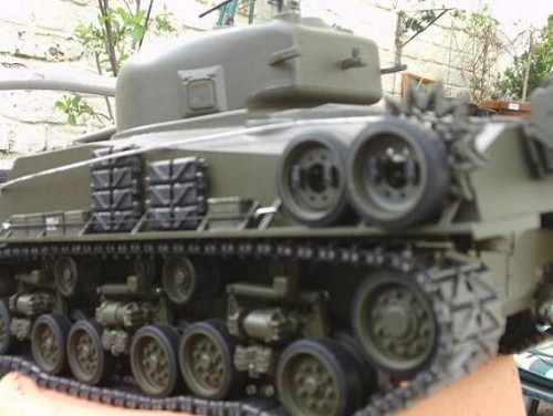 PICT0161.JPG (81.43 KiB) Viewed 735 times and chopped up the drive sprockets as well