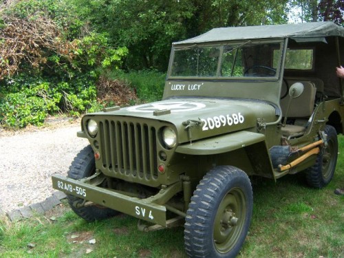 me jeep 2.jpg