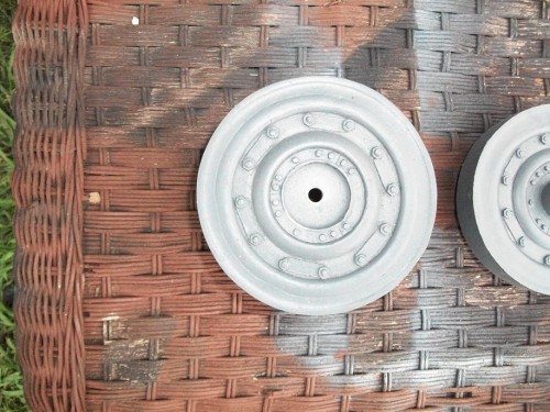 Tiger Late model steel road wheels 002.JPG