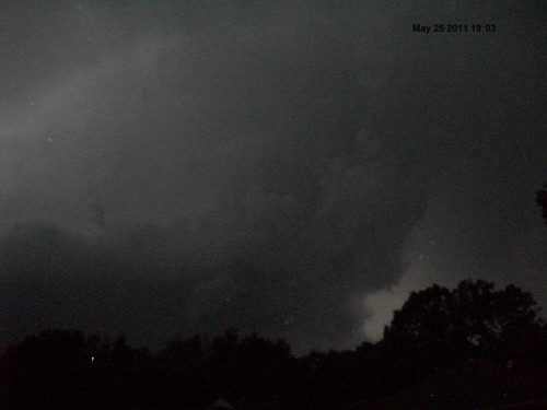 funnle cloud Tornado forming May 2011 012.JPG