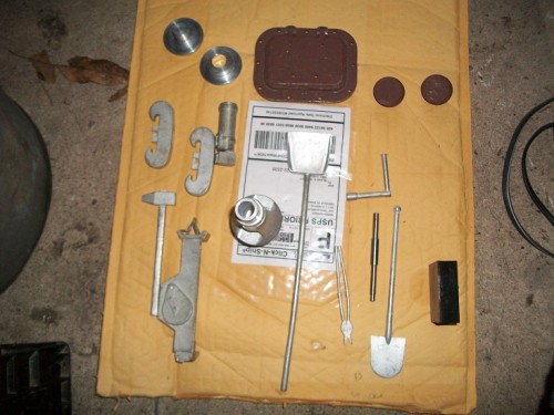 shop and tank parts 006.JPG