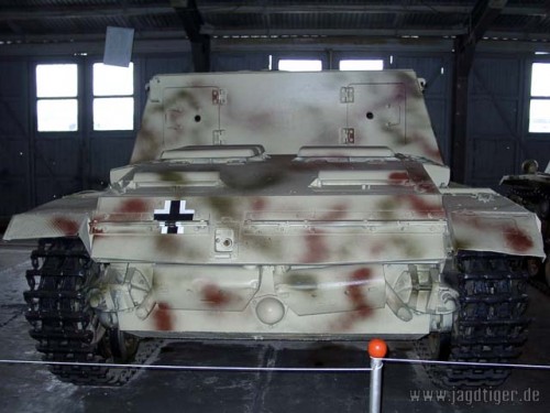 SIG33B-04.jpg