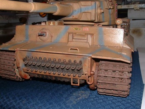 Tiger 1 weathering stage 4 (4) (Small).JPG