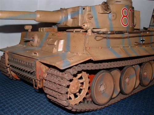 Tiger 1 weathering stage 4 (12) (Small).JPG