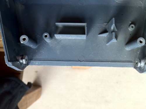 Here i have corrected the pivot point of the gun mantle, you can see the new pivots left and right.