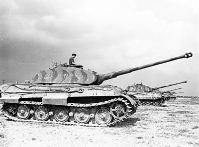 King Tiger with two piece gun.jpg