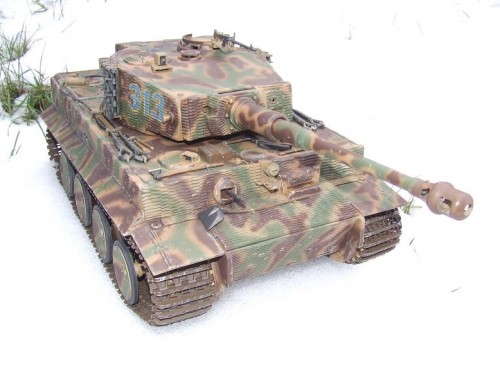 Tiger 1 Pz. Abt. 101 005r3.jpg