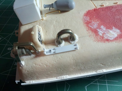 Mounted Extinguisher Bracket