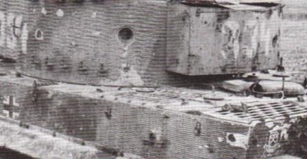 Close up of Tiger 334 showing open pistol port and many other interesting details!.jpg