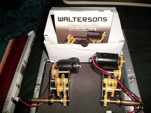 Gearbox with motors