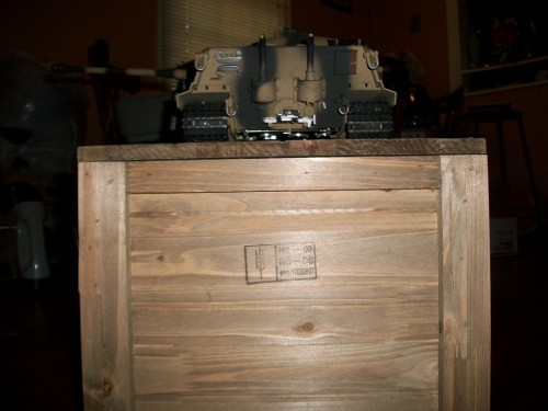 Rear View,the on/off switch is located under the Jack block,the crank jack is metal