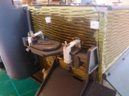 Finished jack mounts - note mounts for Feifel air cleaners above.jpg